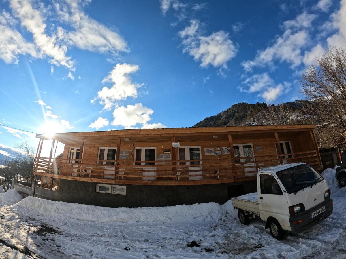 Girgola Bed and Breakfast Mestia Buitenkant foto