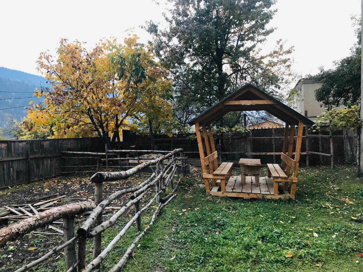 Girgola Bed and Breakfast Mestia Buitenkant foto