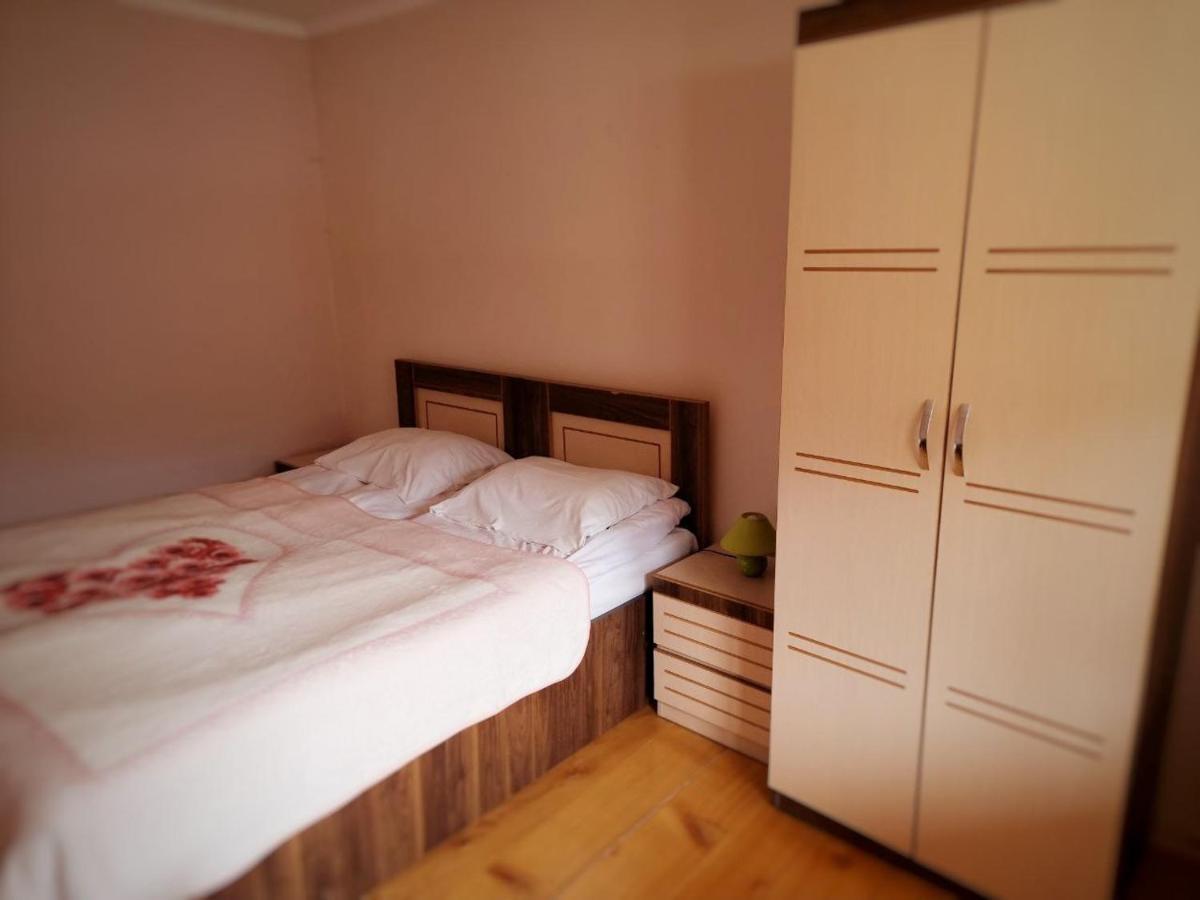 Girgola Bed and Breakfast Mestia Buitenkant foto